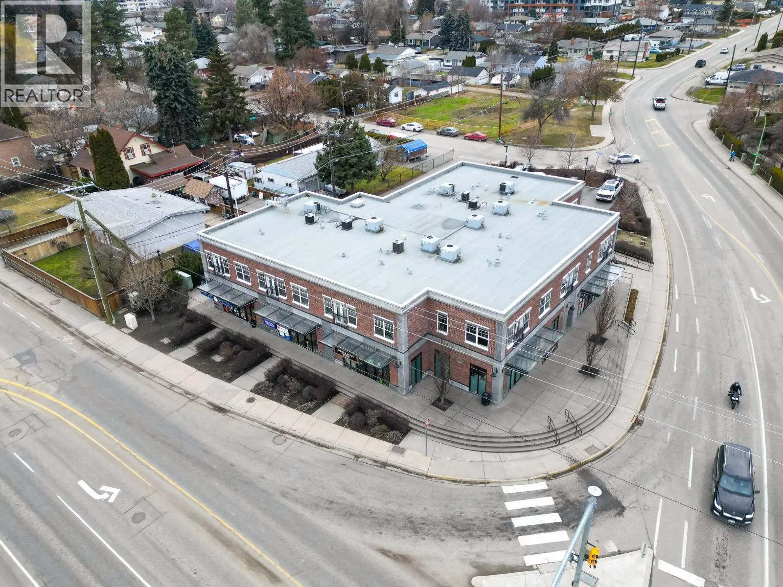 555 Montgomery Road Unit# 104