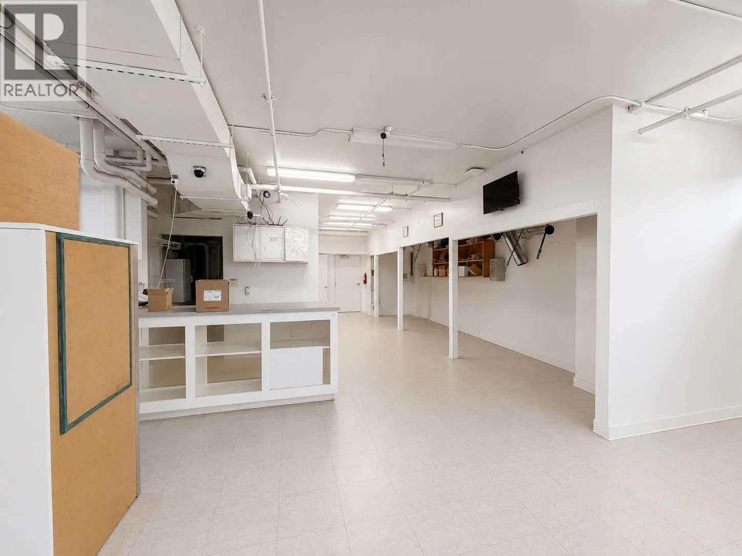 555 Montgomery Road Unit# 104
