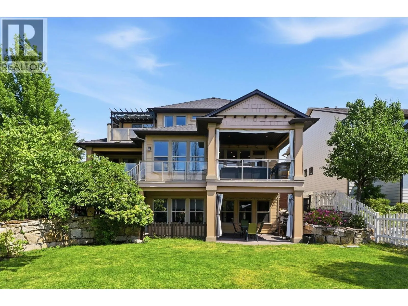 5765 Mountainside Drive