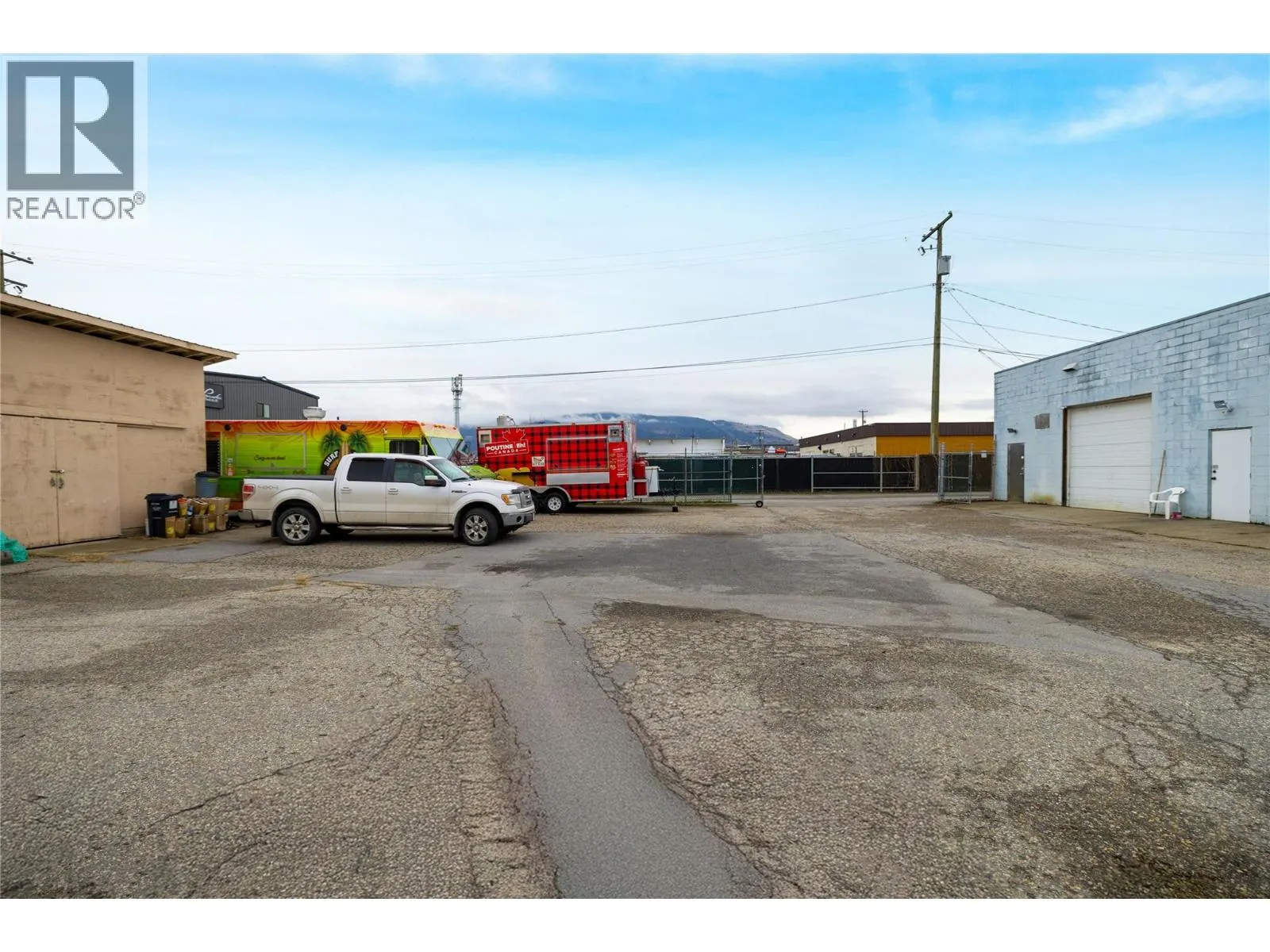 4313 25 Avenue Unit# 2A & 3A