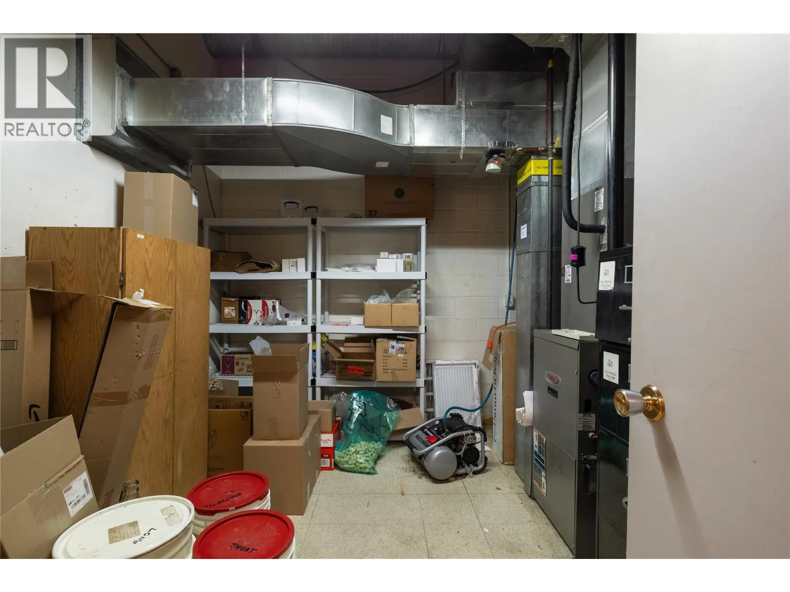 4313 25 Avenue Unit# 2A & 3A