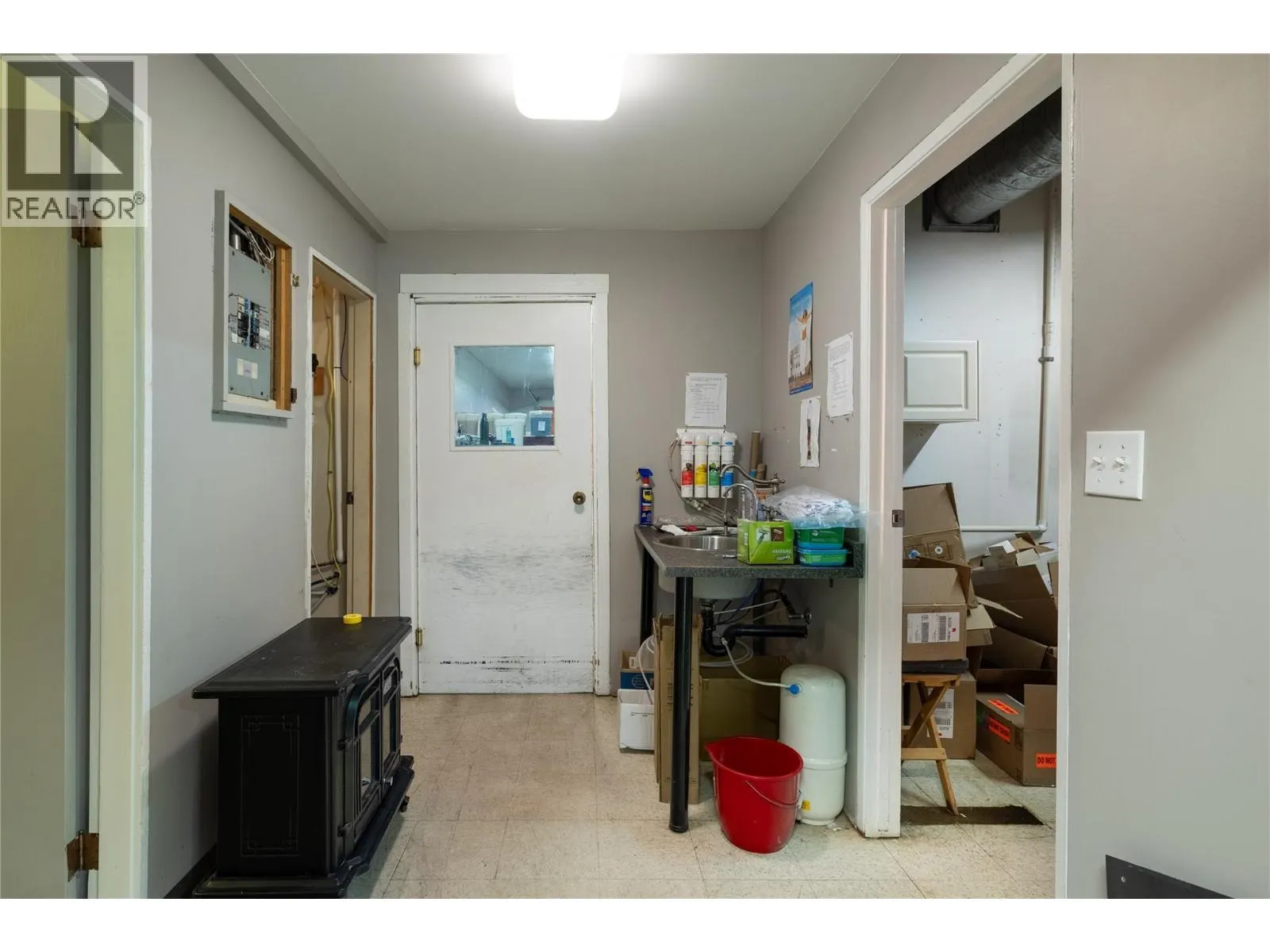 4313 25 Avenue Unit# 2A & 3A
