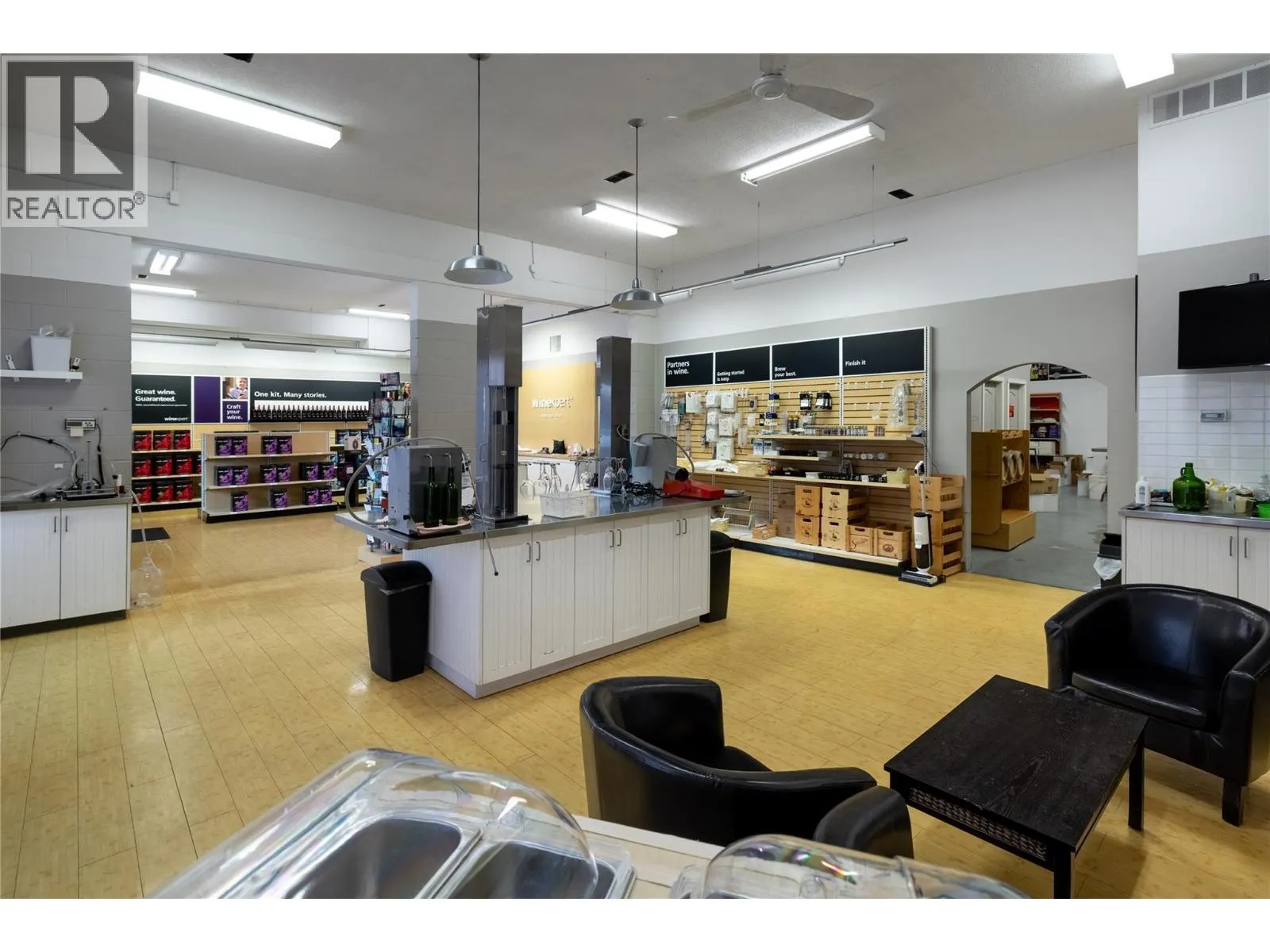 4313 25 Avenue Unit# 2A & 3A