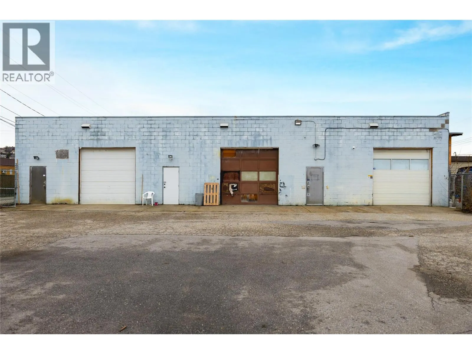 4313 25 Avenue Unit# 2A & 3A