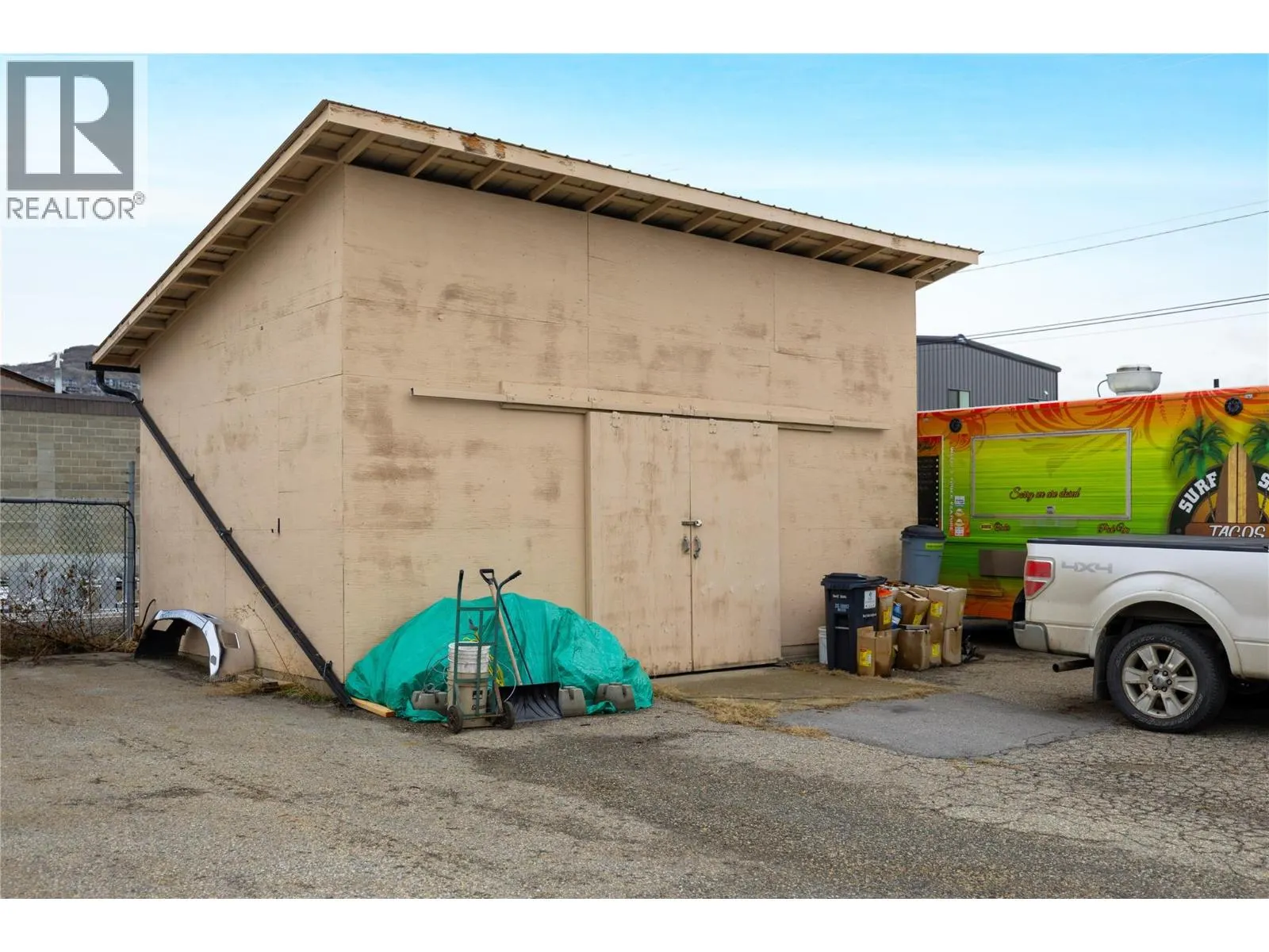 4313 25 Avenue Unit# 2A & 3A