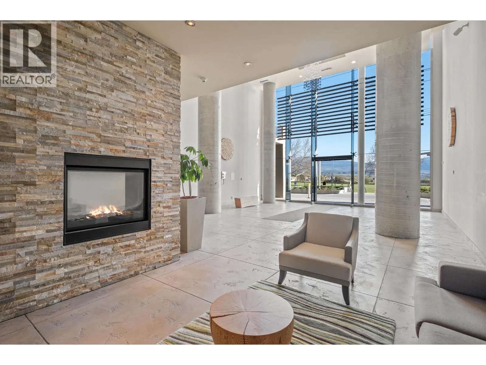 2040 Springfield Road Unit# 201