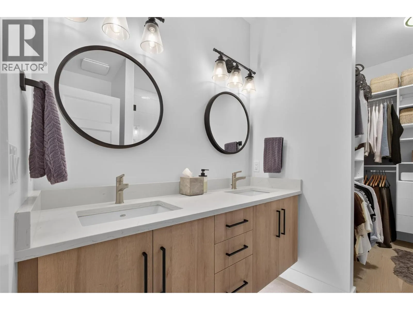 945 Borden Avenue Unit# 1