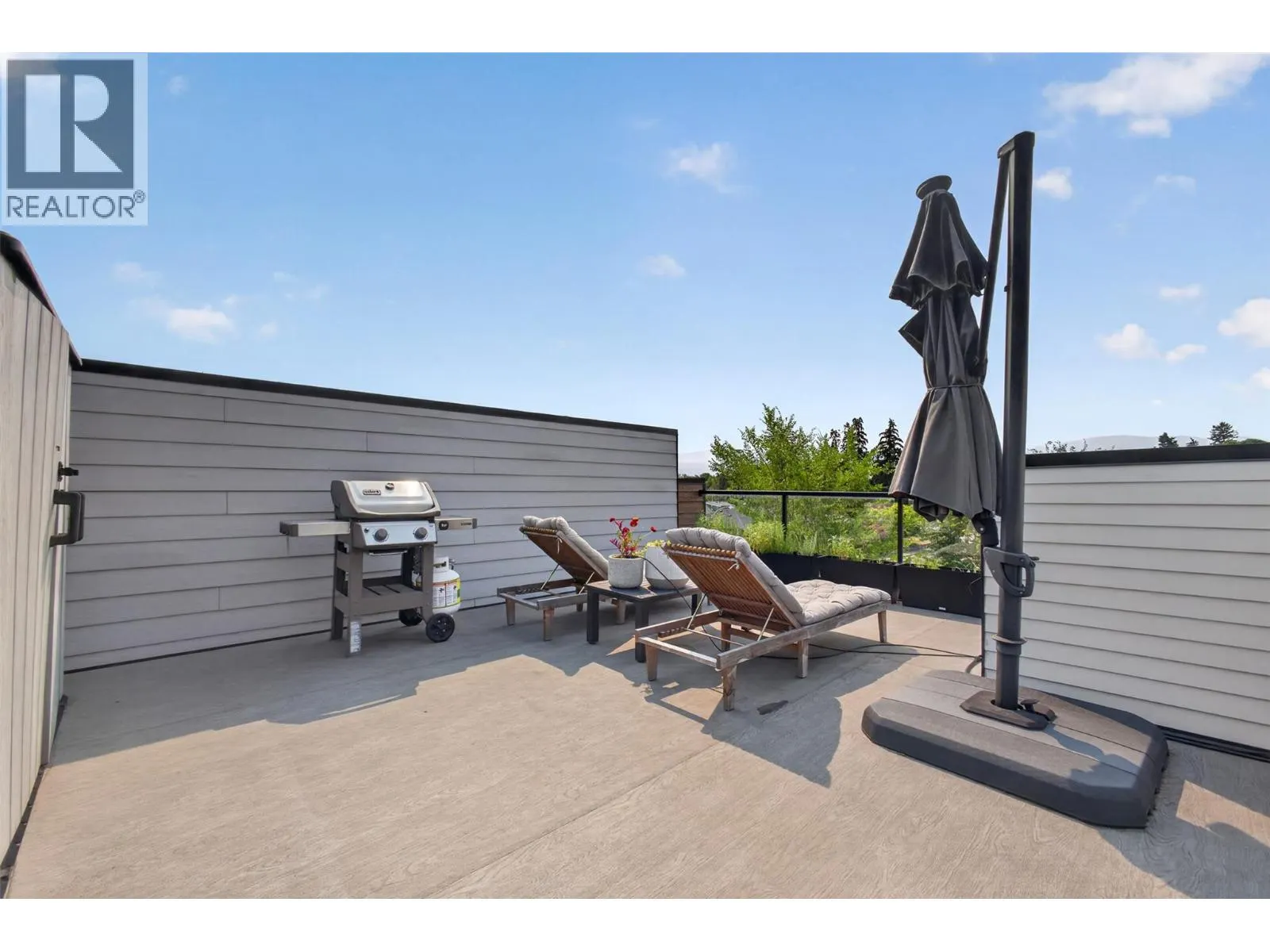 945 Borden Avenue Unit# 1