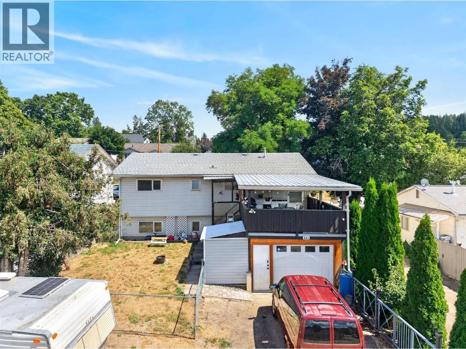 341 2 Street SE