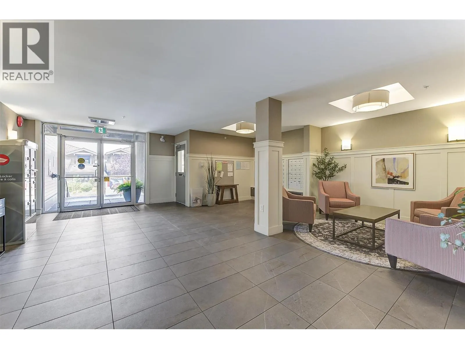 4380 Lakeshore Road Unit# 225