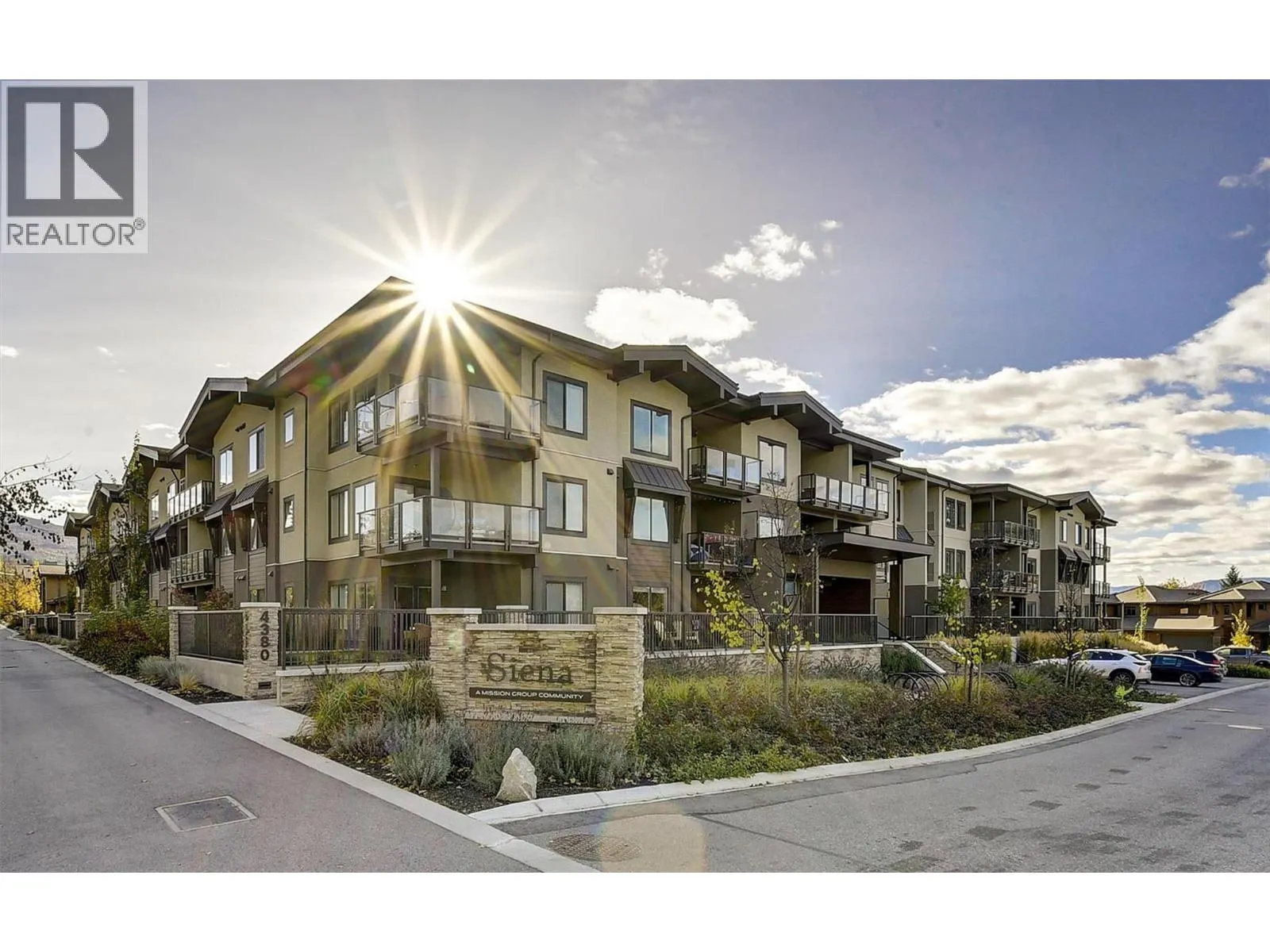 4380 Lakeshore Road Unit# 225