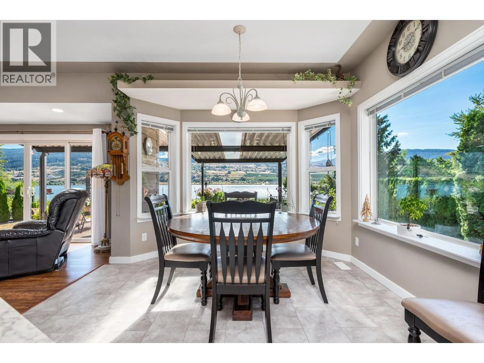7185 Old Kamloops Road