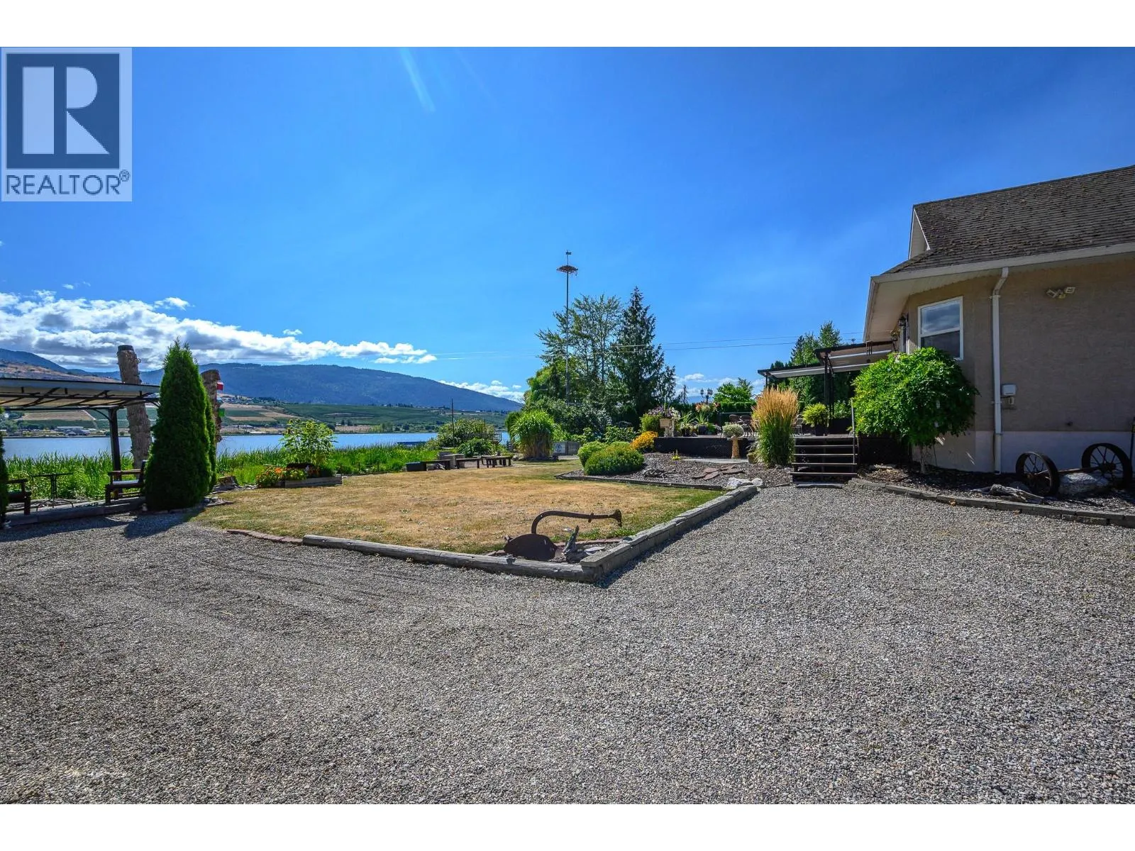 7185 Old Kamloops Road