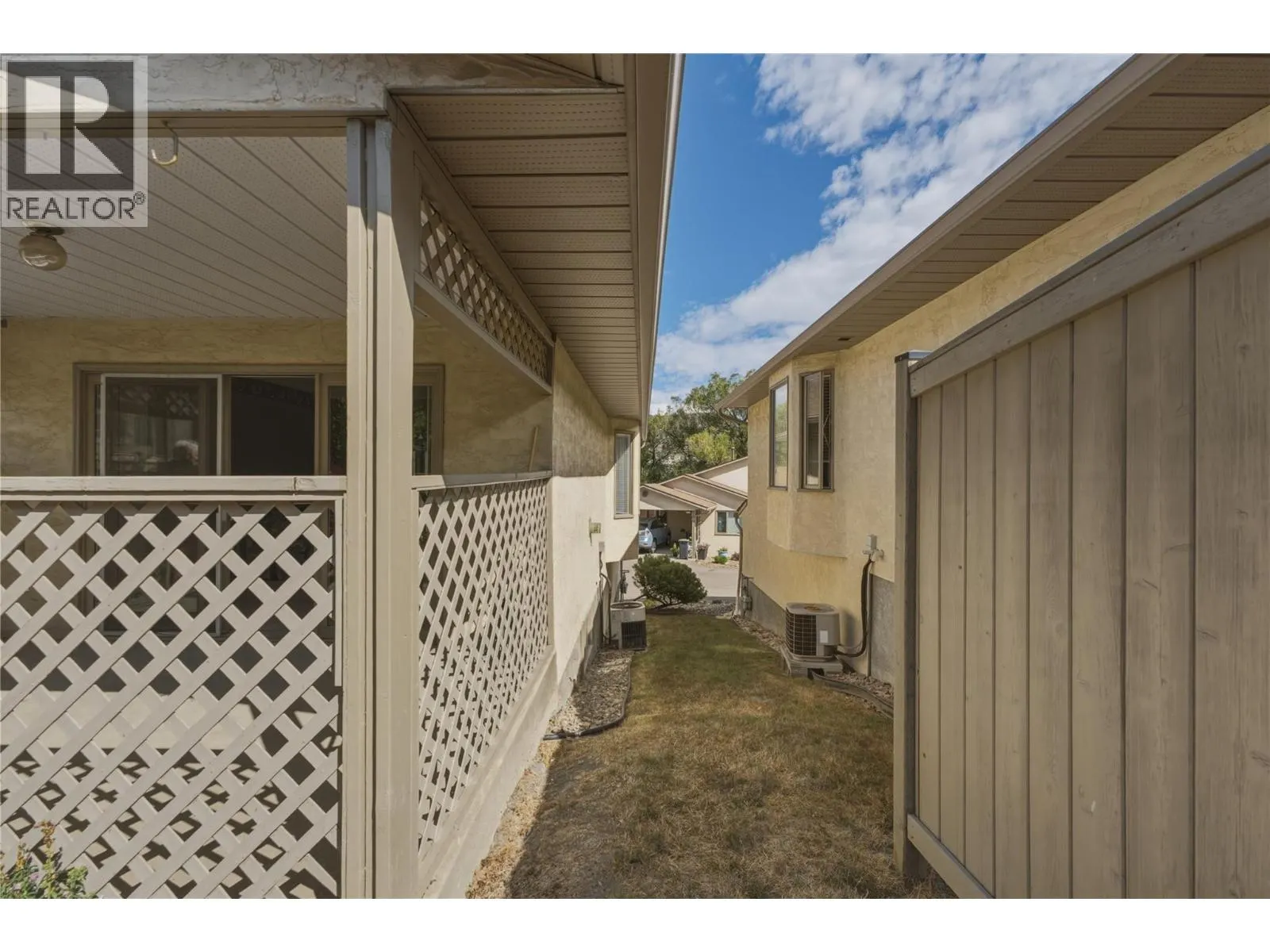 3850 Argyle Avenue Unit# 15