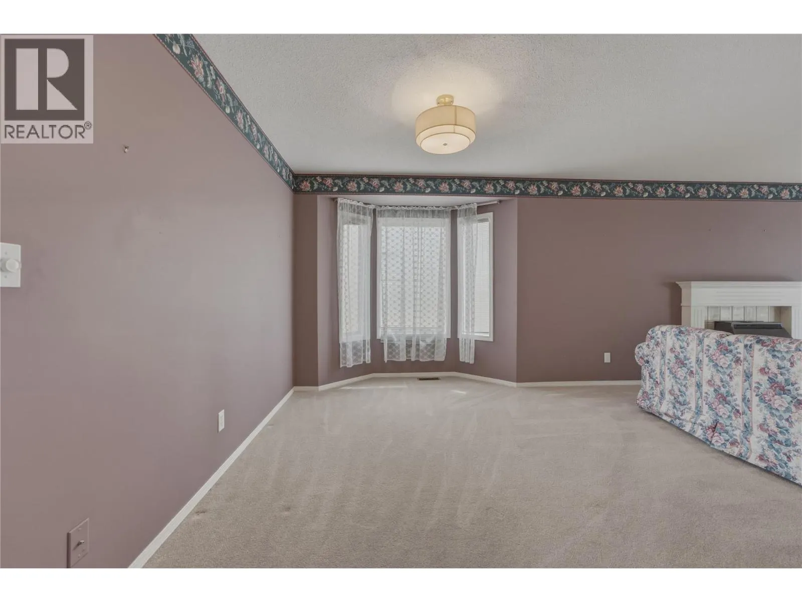 3850 Argyle Avenue Unit# 15