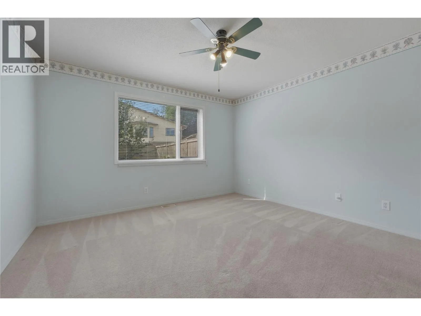 3850 Argyle Avenue Unit# 15