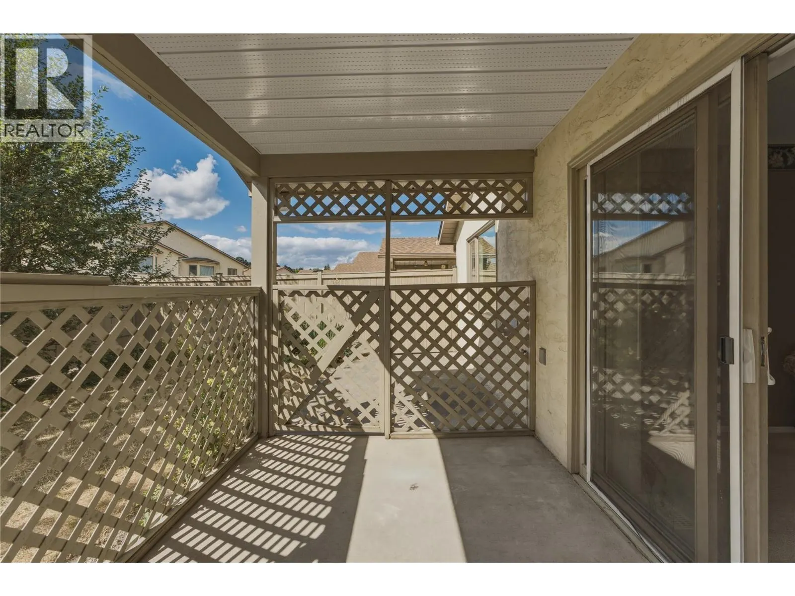 3850 Argyle Avenue Unit# 15