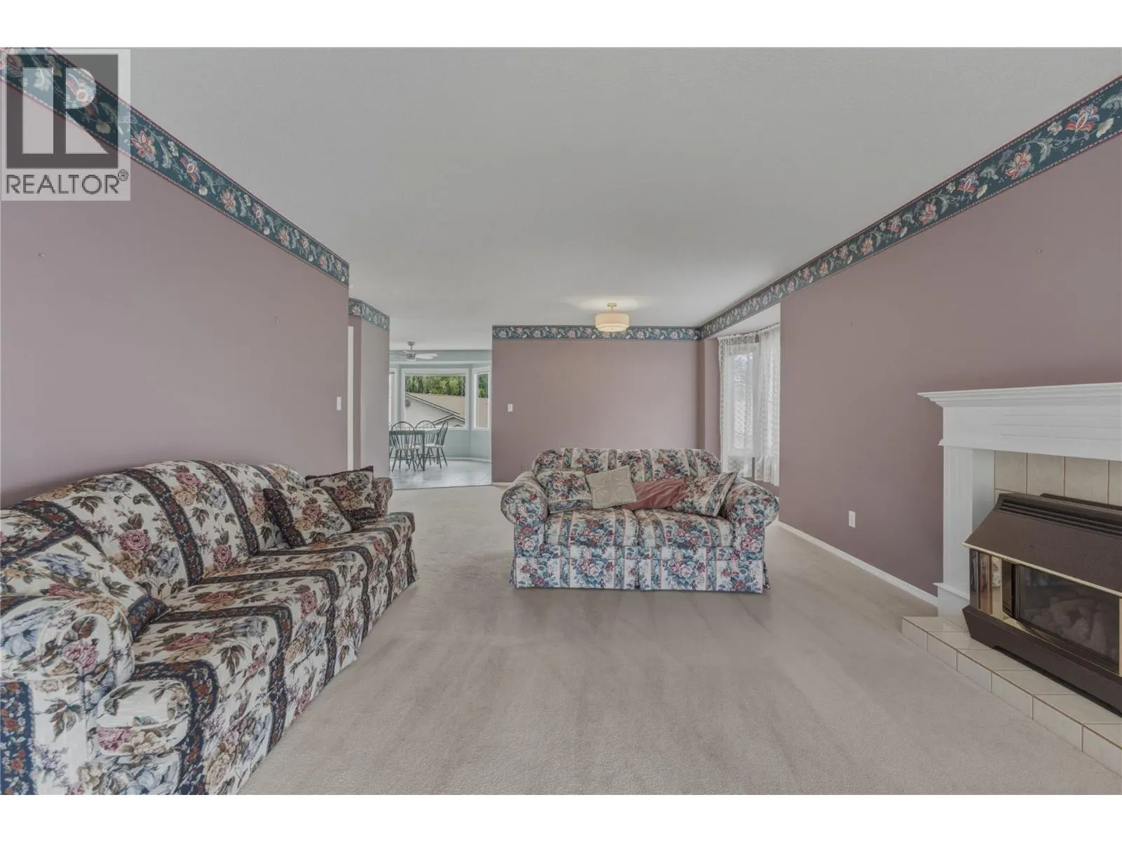 3850 Argyle Avenue Unit# 15