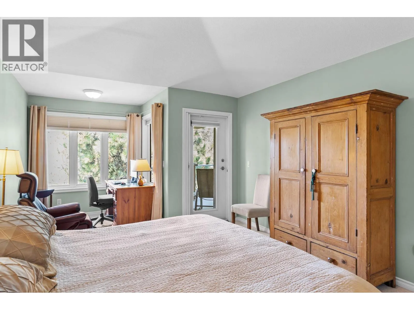 4400 Gallaghers Drive E Unit# 2