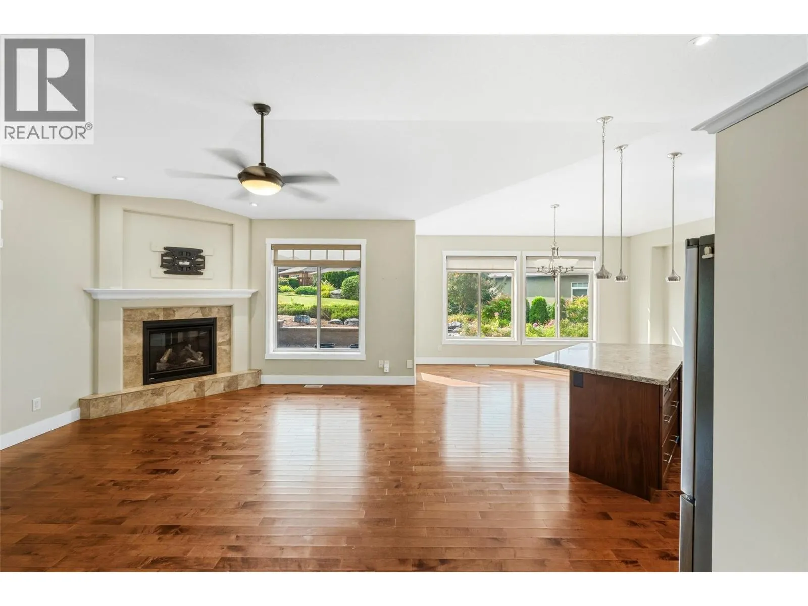 6833 Meadows Drive Unit# 34