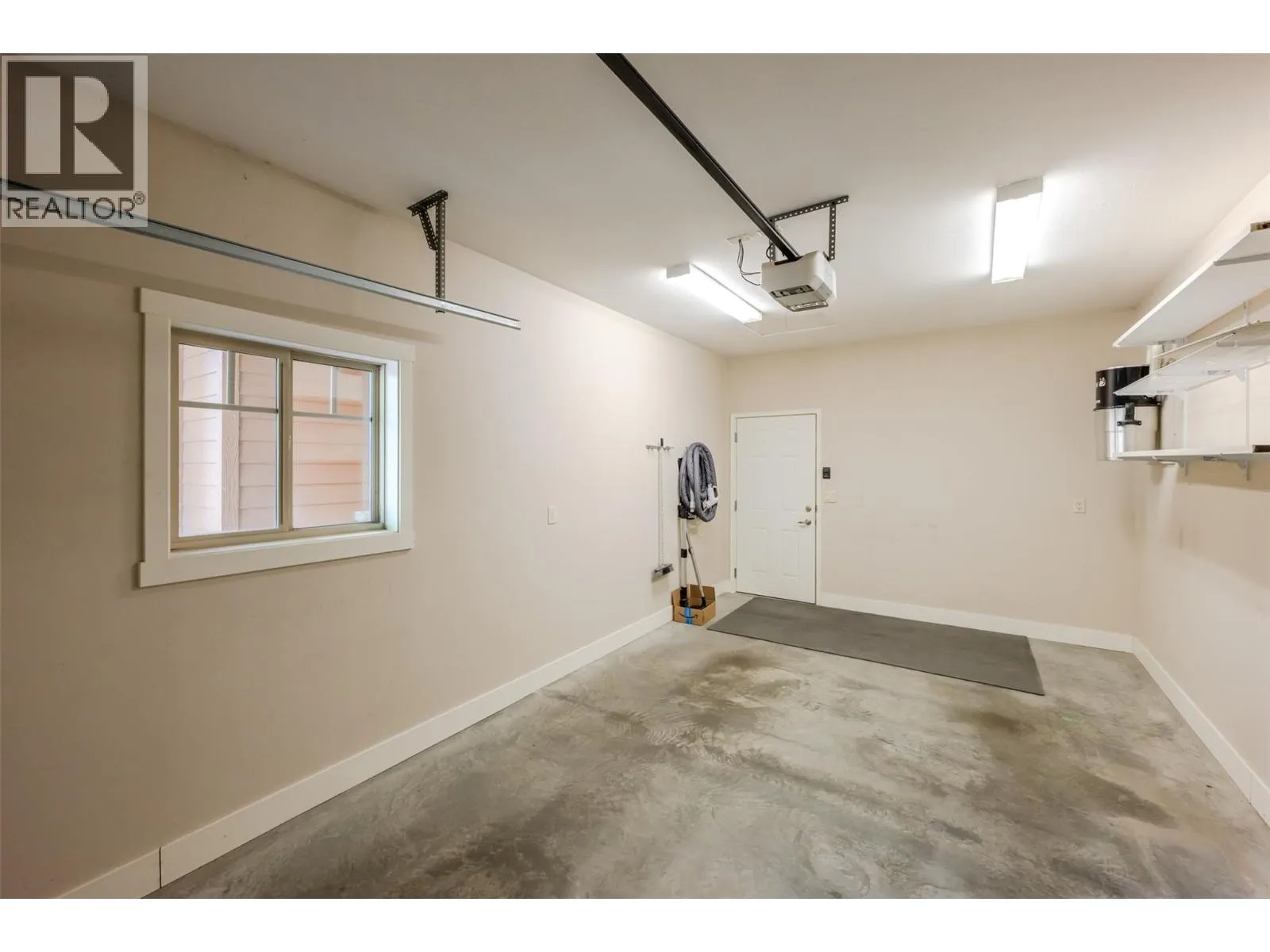 6833 Meadows Drive Unit# 34