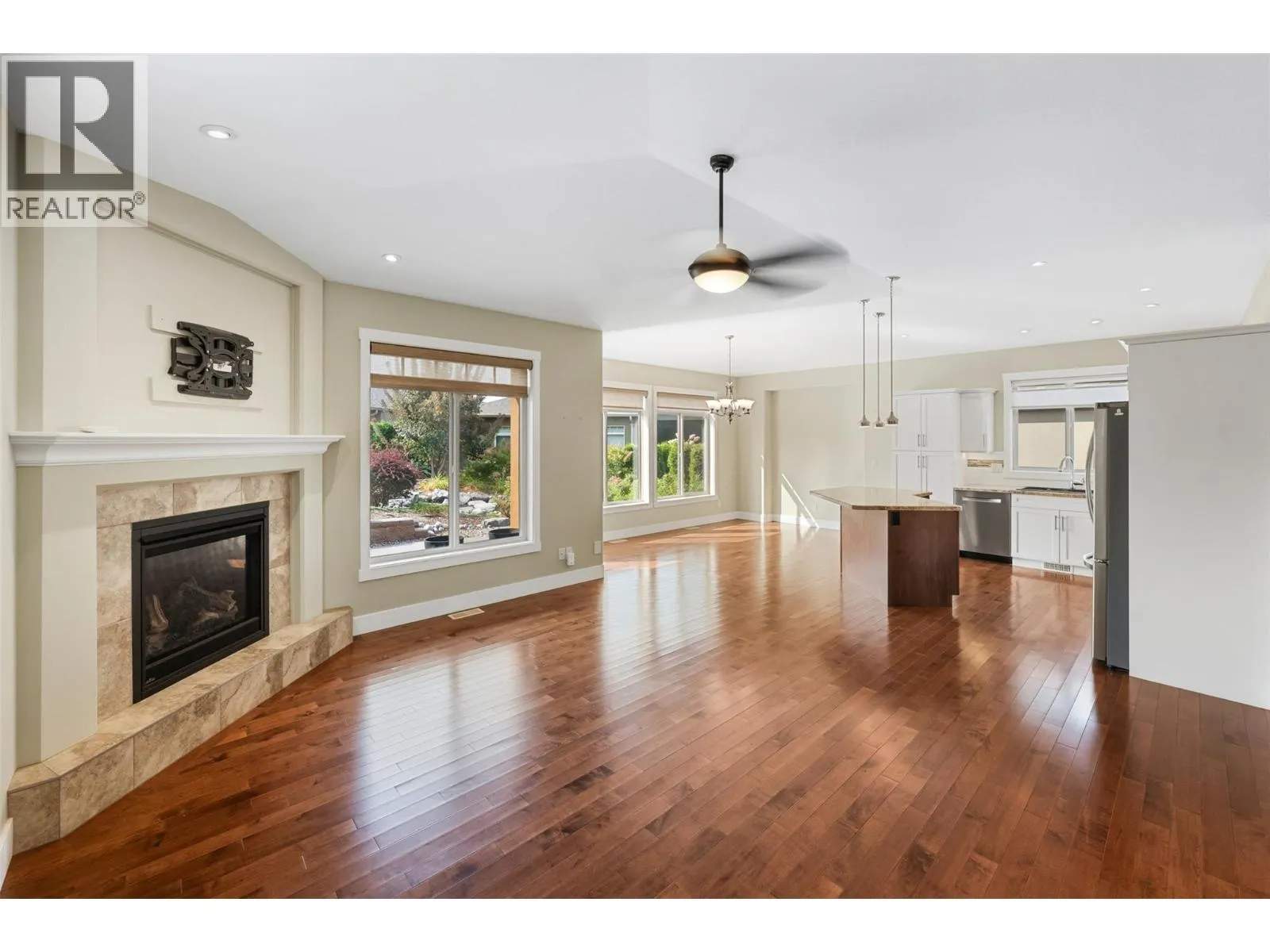 6833 Meadows Drive Unit# 34