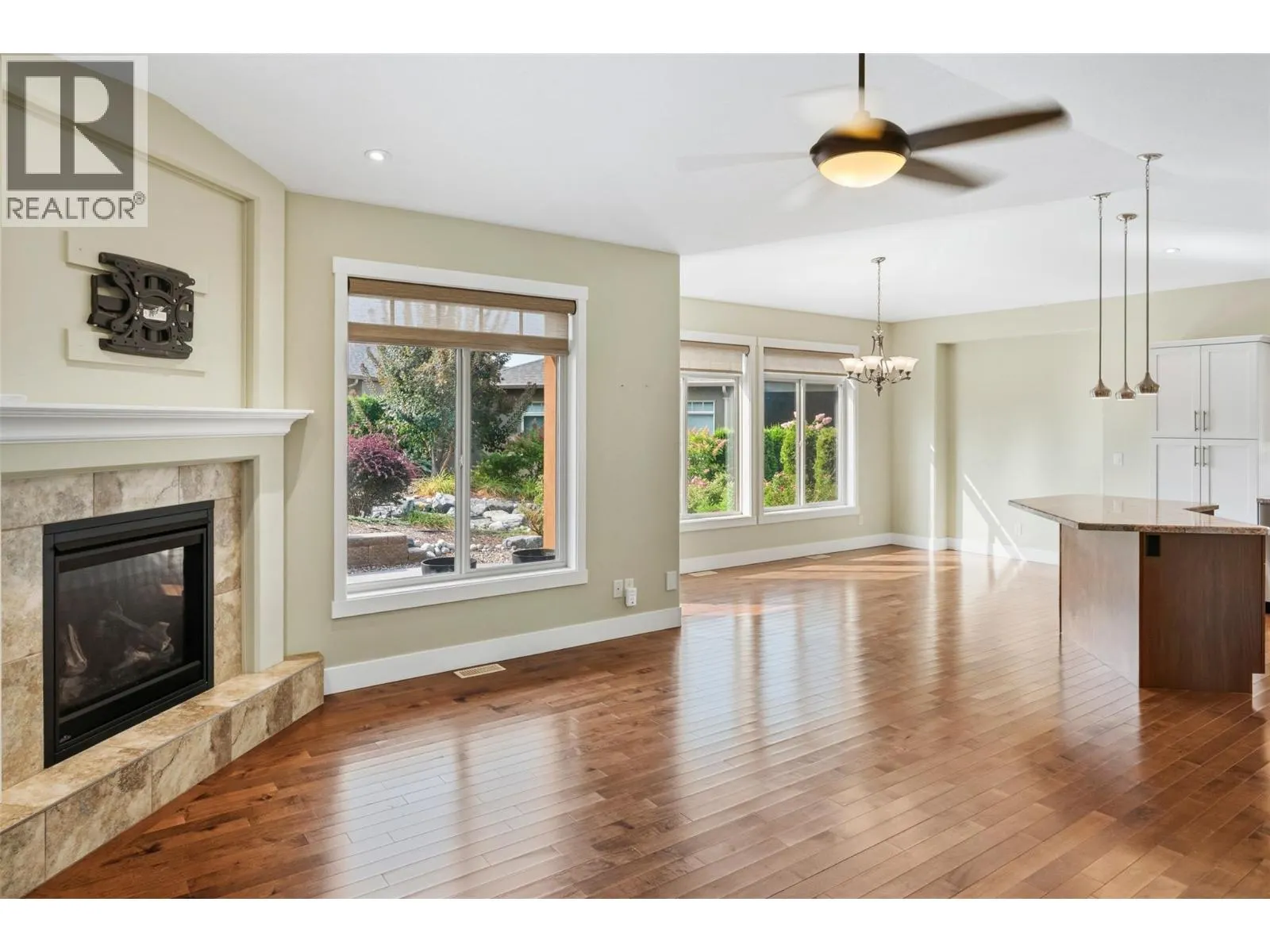 6833 Meadows Drive Unit# 34