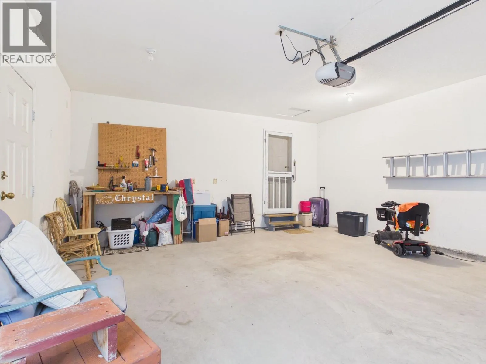 14 Poplar Court