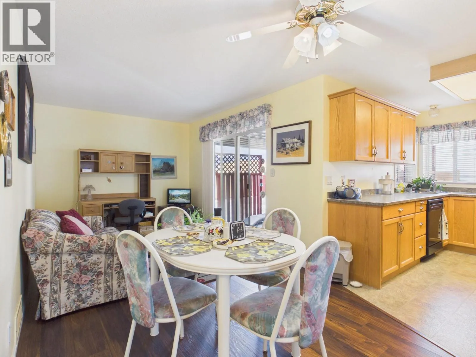 14 Poplar Court