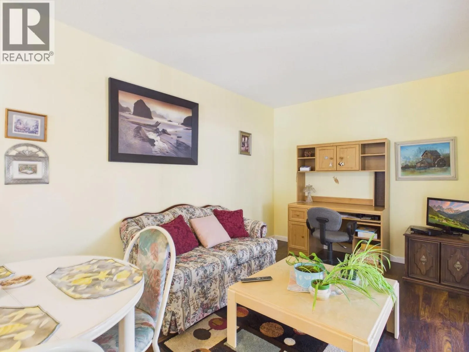 14 Poplar Court