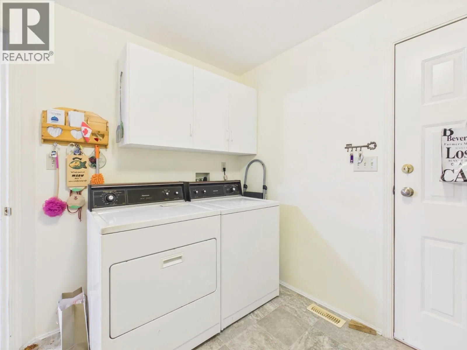 14 Poplar Court