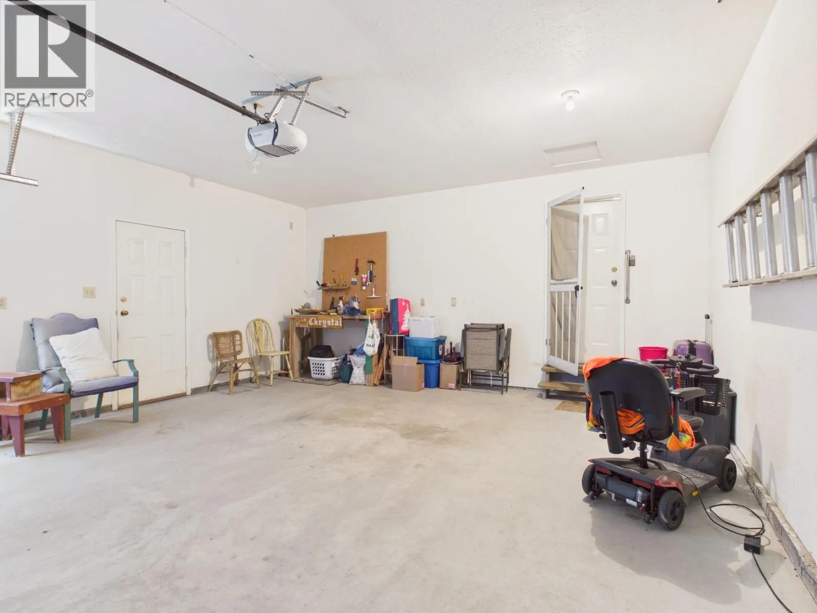 14 Poplar Court
