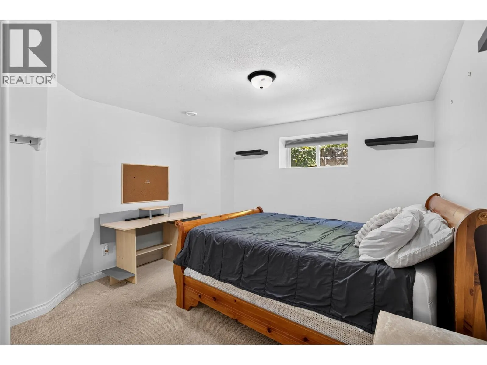 1669 Autumn Road