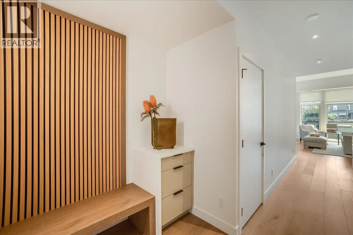 266 BAKER Street Unit# 17