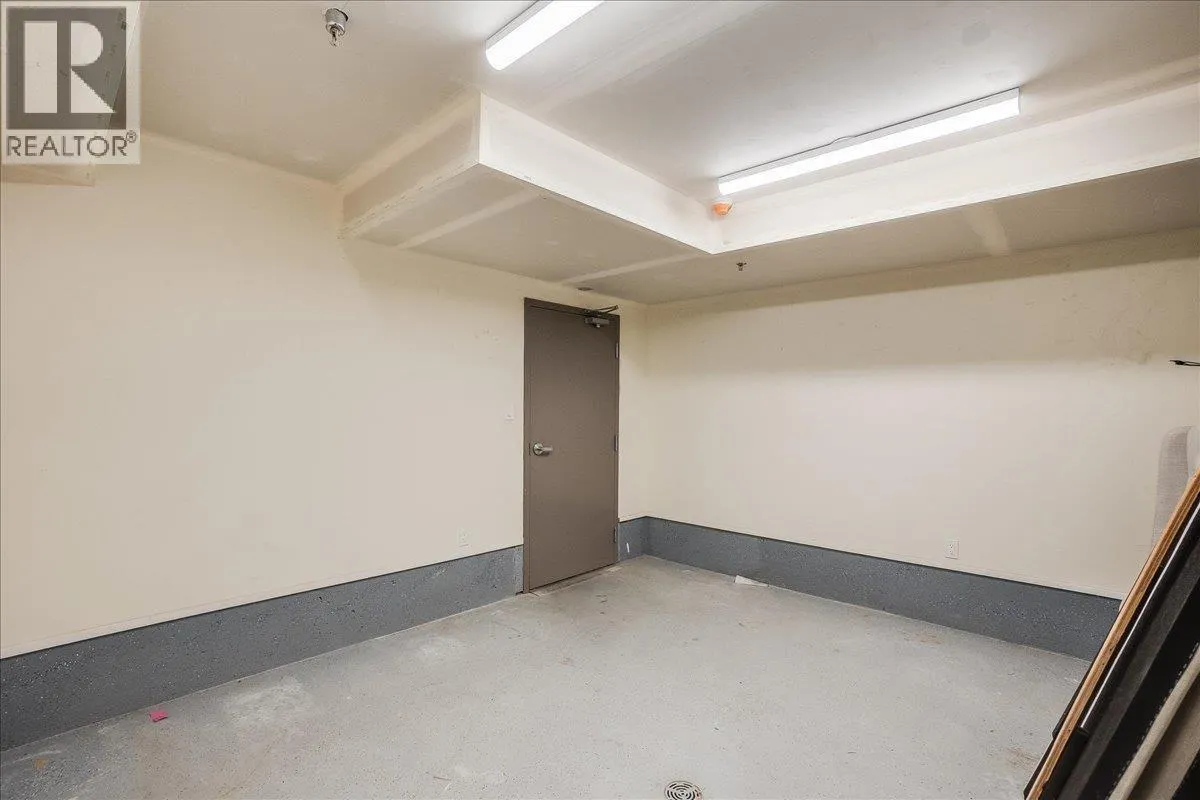 266 BAKER Street Unit# 17