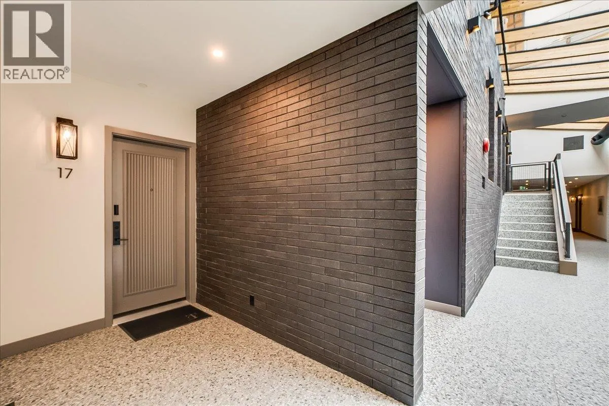 266 BAKER Street Unit# 17