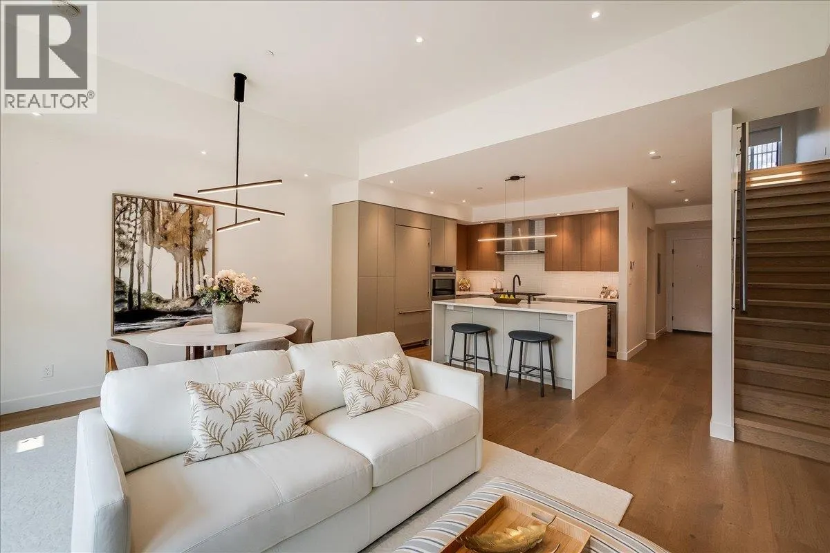 266 BAKER Street Unit# 17