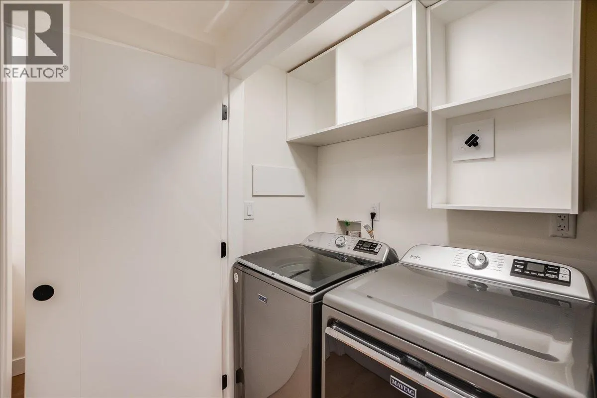 266 BAKER Street Unit# 17