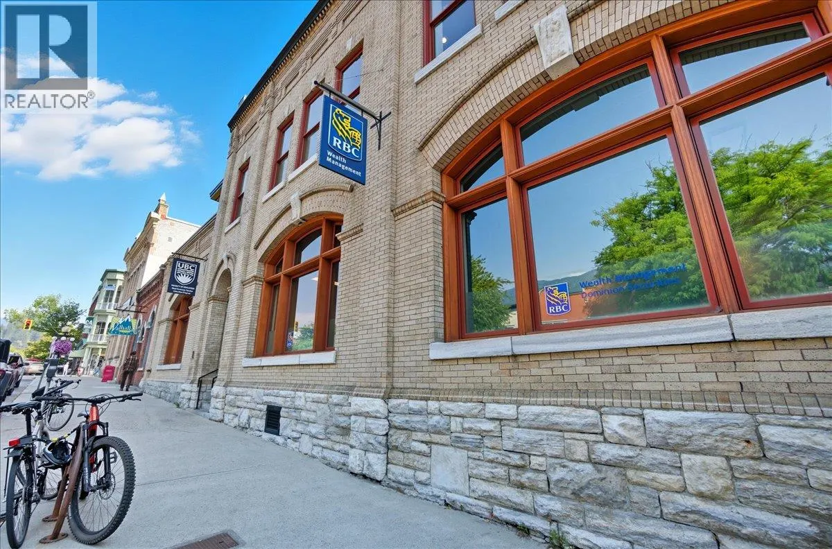 266 BAKER Street Unit# 17