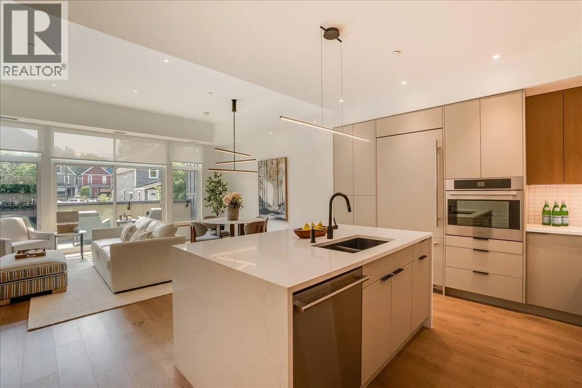 266 BAKER Street Unit# 17