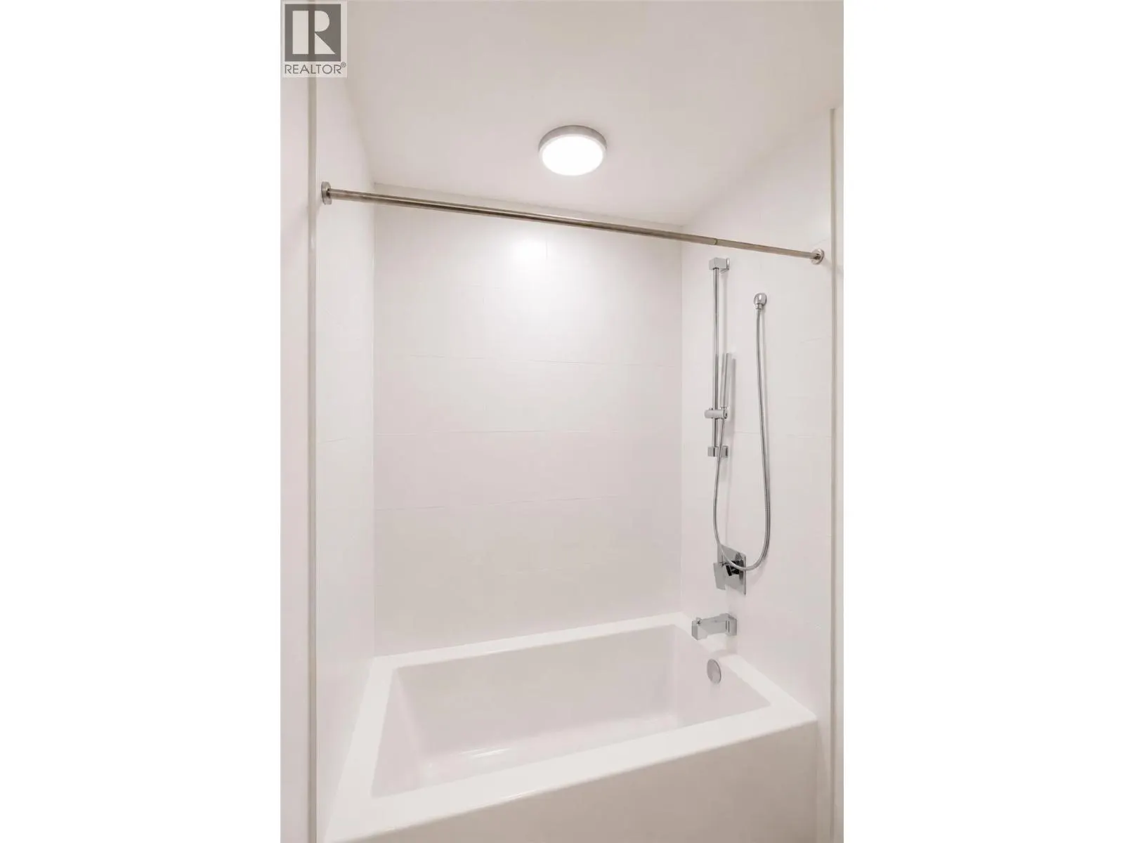 1380 Pridham Avenue Unit# 409