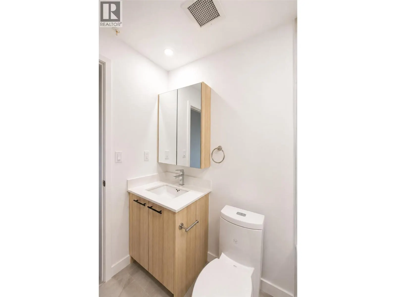 1380 Pridham Avenue Unit# 409