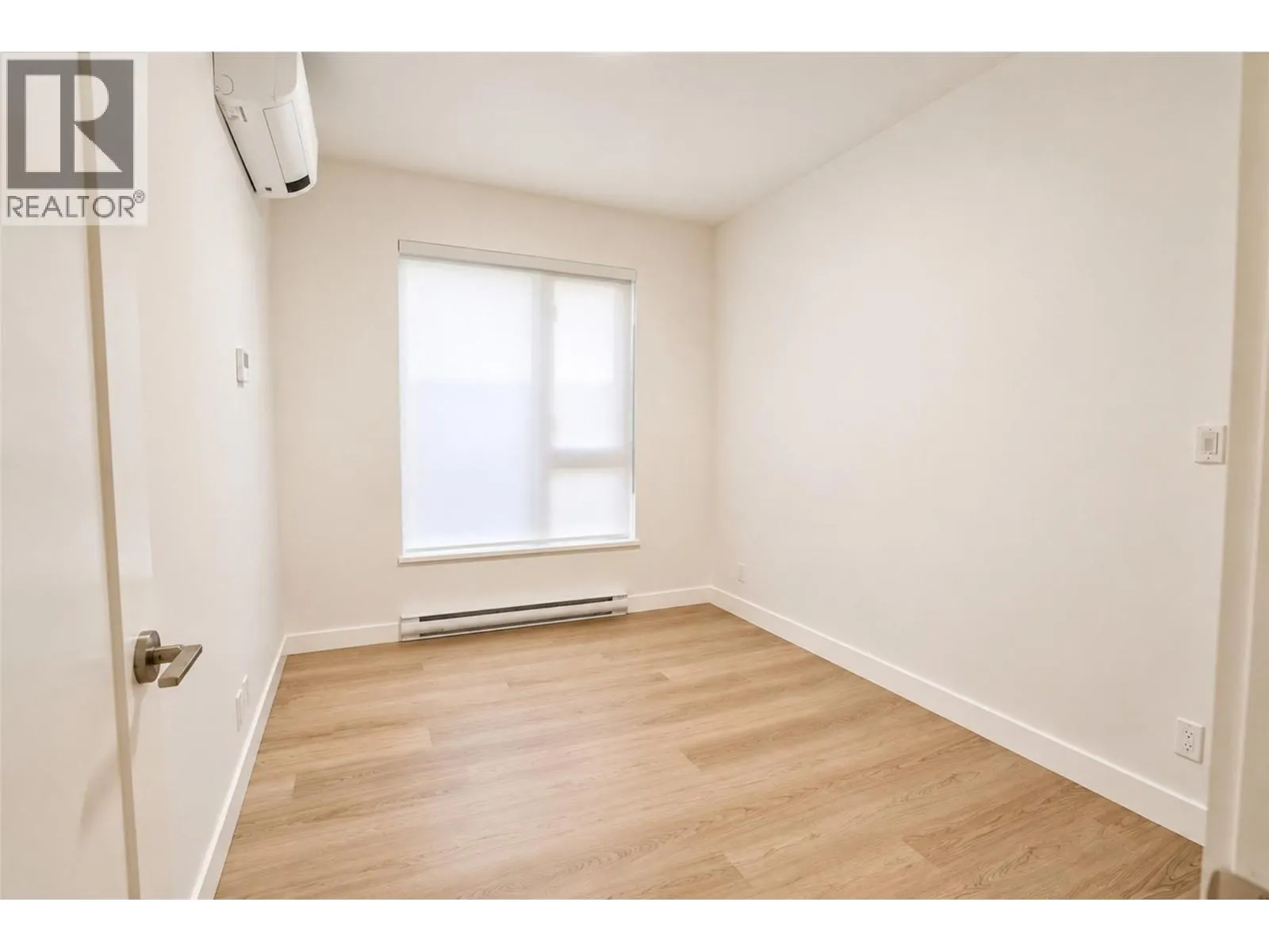 1380 Pridham Avenue Unit# 409