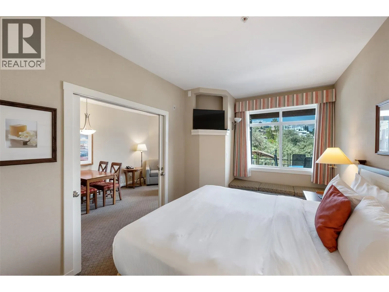 13011 Lakeshore Drive S Unit# 104