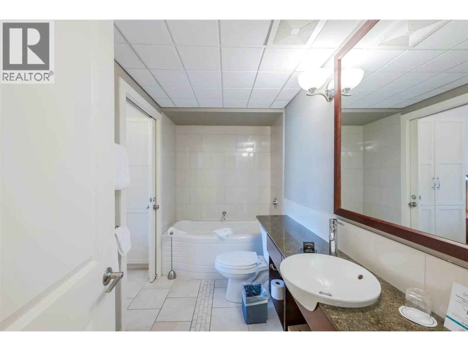 13011 Lakeshore Drive S Unit# 104