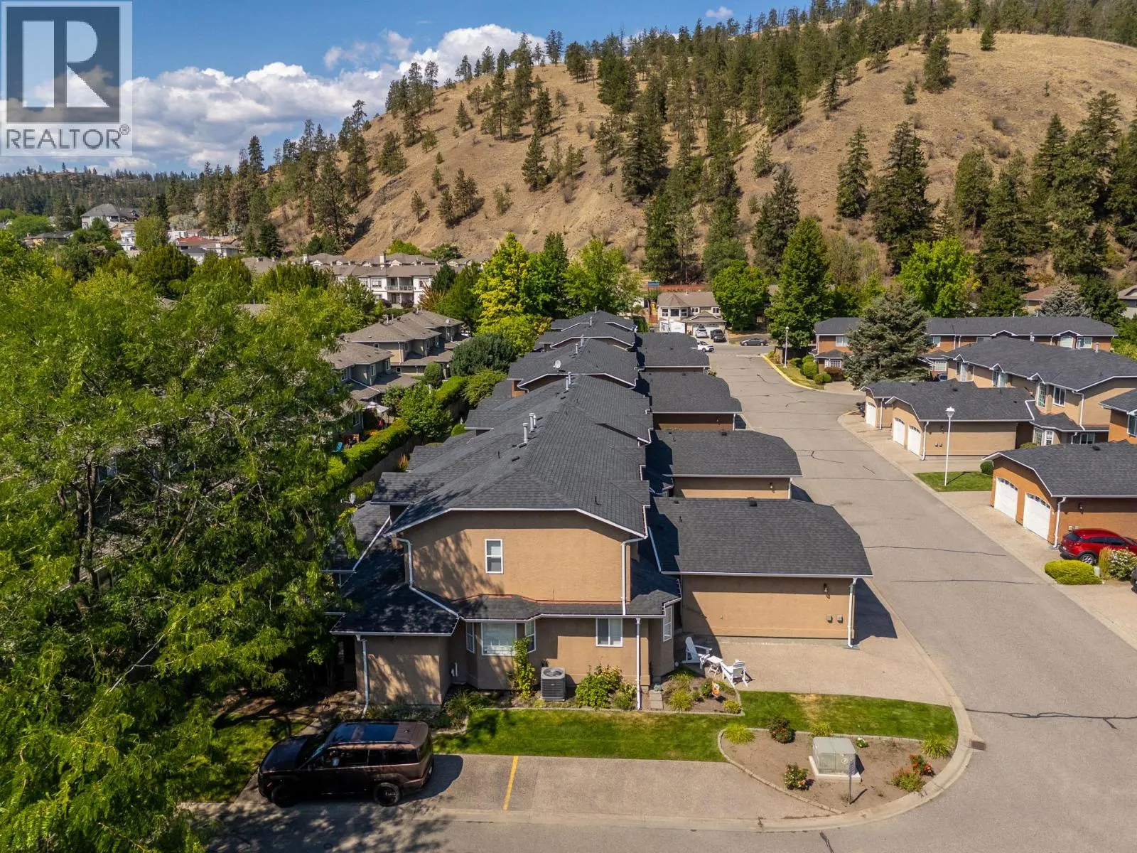 535 Glenmeadows Road Unit# 11