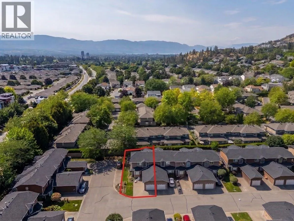 535 Glenmeadows Road Unit# 11