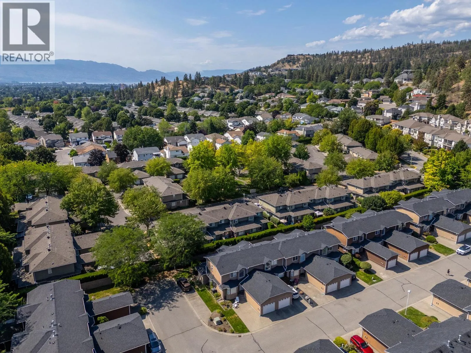 535 Glenmeadows Road Unit# 11