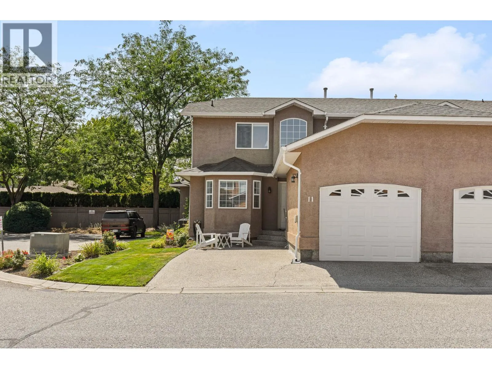 535 Glenmeadows Road Unit# 11