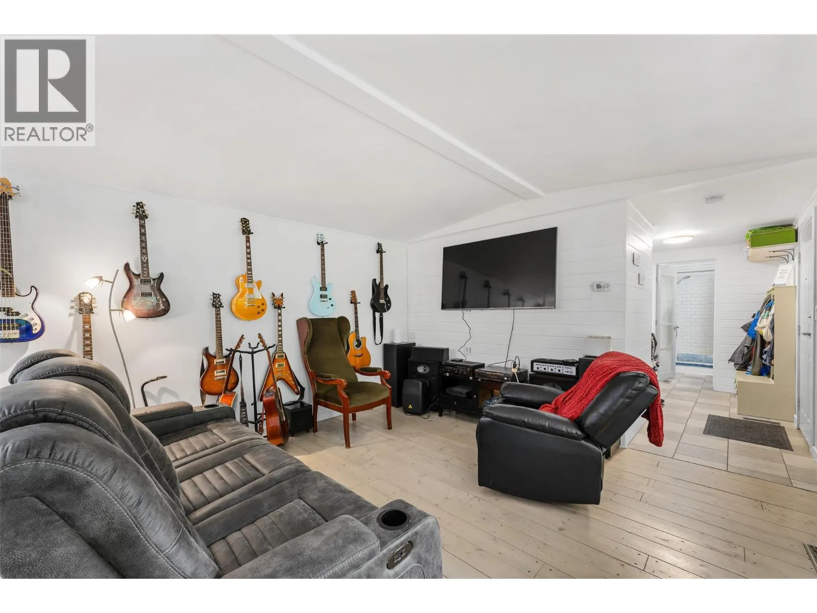 610 Katherine Road Unit# 12